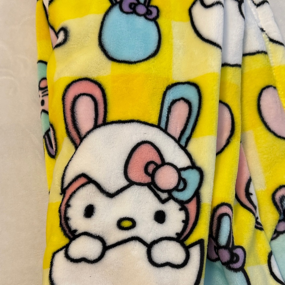 Hello Kitty Blanket with Pink and Yellow Design